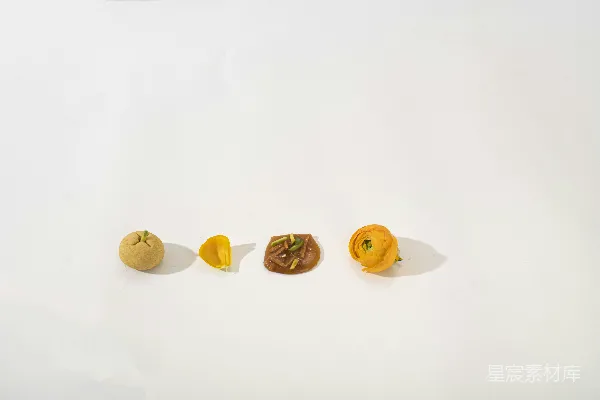 高清摄影 这些食物整齐地摆成一排。