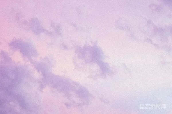 高清摄影 多云的天空，有几朵云。