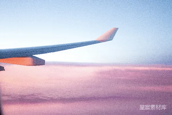 高清摄影 飞机机翼的空中俯瞰图