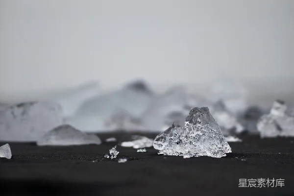 高清摄影 黑底上的冰的特写摄影