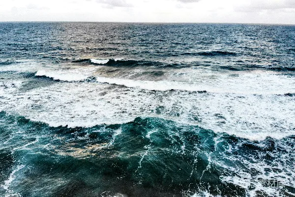 绿色的海浪
