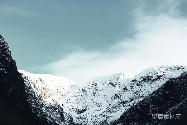 高清摄影 白雪皑皑的山