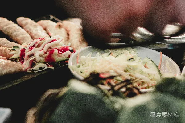 盘中煮的食物