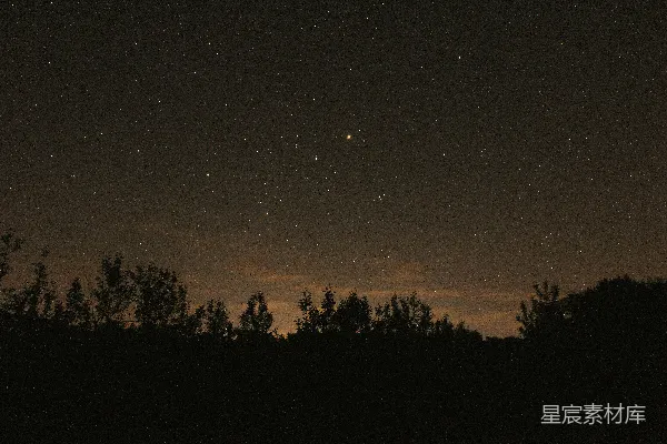 高清摄影 晴朗的天空，星星闪烁