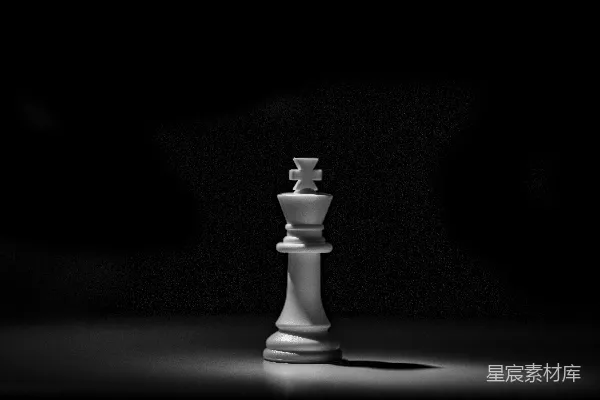 高清摄影 白棋子在黑桌子上