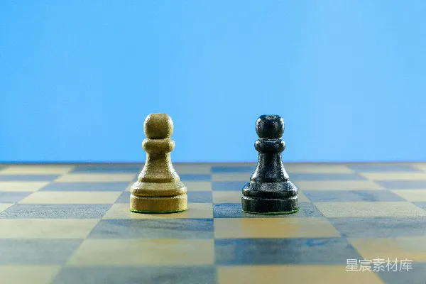 高清摄影 一个黑棋和一个白棋在格子棋盘上