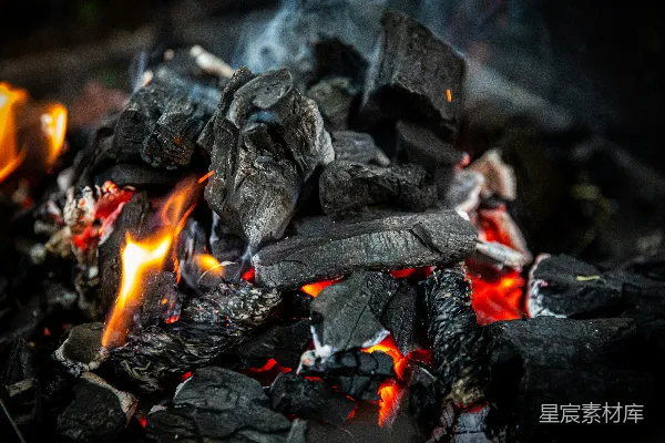 焦点特写炭黑照片