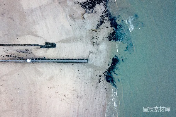 海岸的 aerial 拍摄 shots
