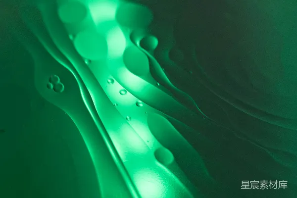 绿色和白色的抽象绘画