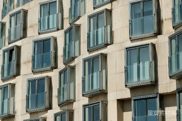 现代建筑的多窗立面