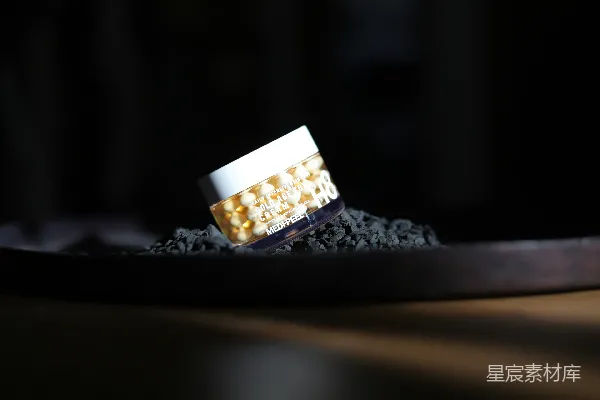 堆土之上一块蛋糕