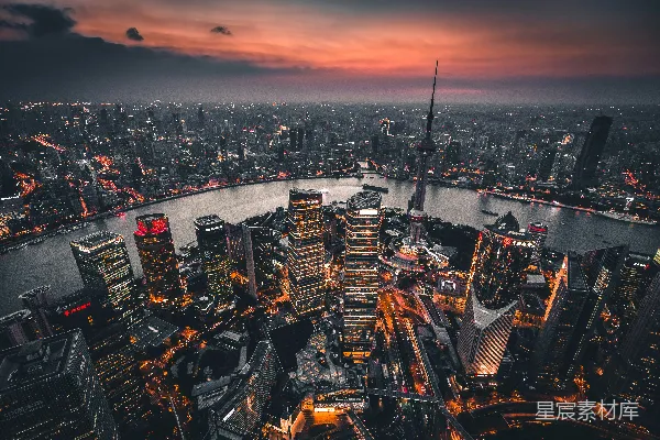 高层建筑的俯瞰视角