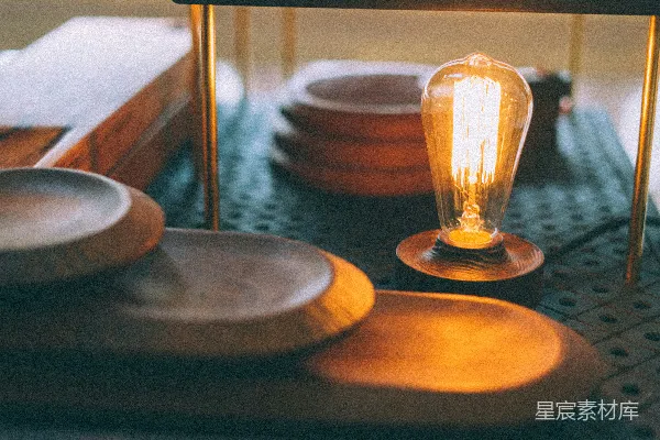 高清摄影 棕色灯泡