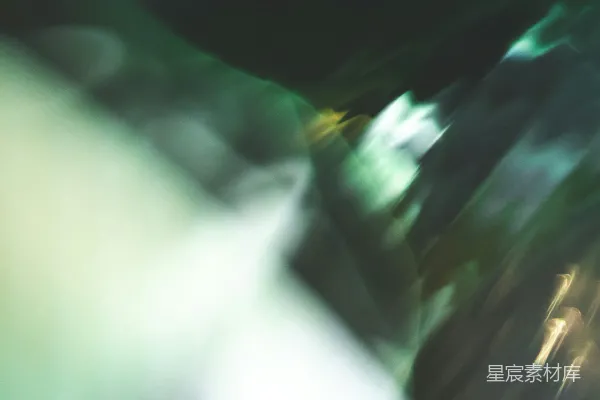 高清摄影 一张模糊的绿色和蓝色背景的照片
