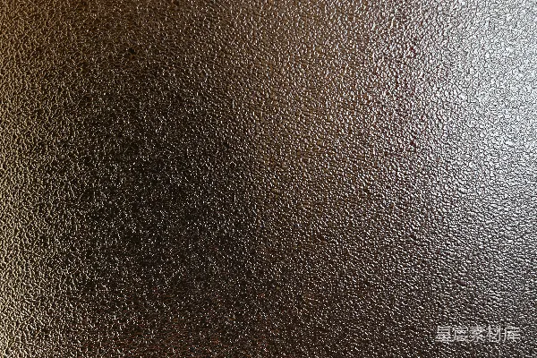 高清摄影 一张黑白照片，显示一堵墙。