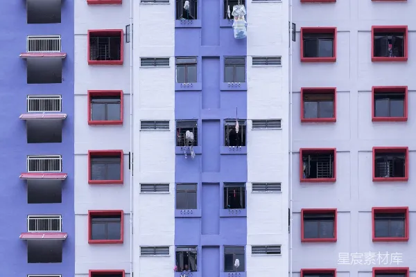 高清摄影 蓝白相间的高层建筑