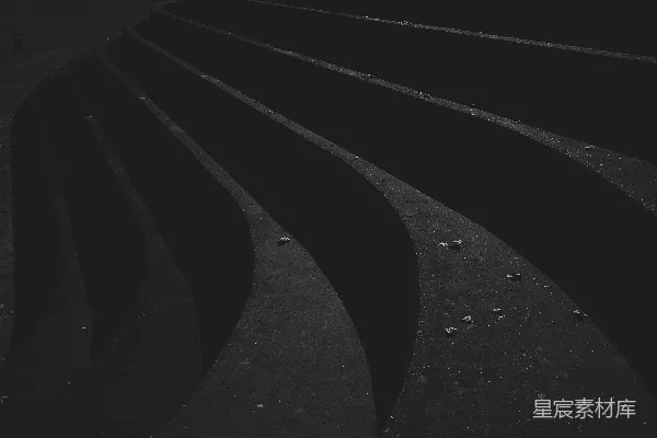 高清摄影 黑色和灰色的楼梯
