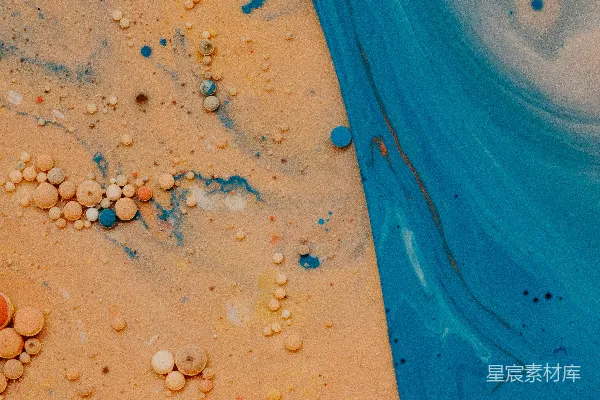 高清摄影 碧水中的白色气泡