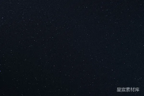 高清摄影 一架夜间飞行在空中的飞机