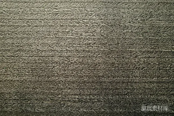 高清摄影 一张黑白色调的纹理墙面照片