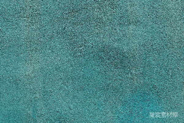 高清摄影 一堵蓝色的墙上有一个时钟。