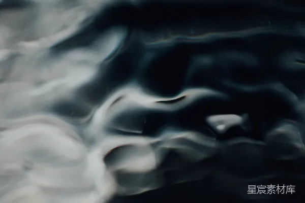 高清摄影 水面上的水滴