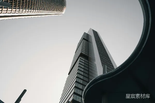 高层建筑的低角度摄影