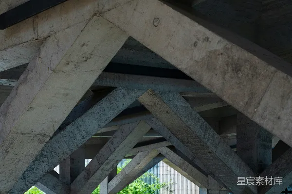 高清摄影 混凝土梁构成了一种独特的建筑结构。