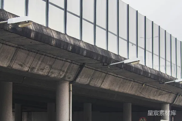高清摄影 白色和棕色的混凝土建筑