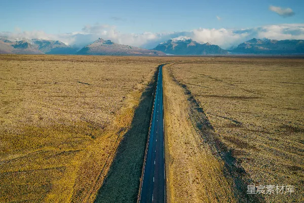 高清摄影 一片荒野中的道路俯瞰图