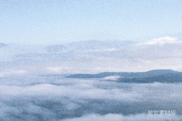 从飞机上看的天空和云朵景色