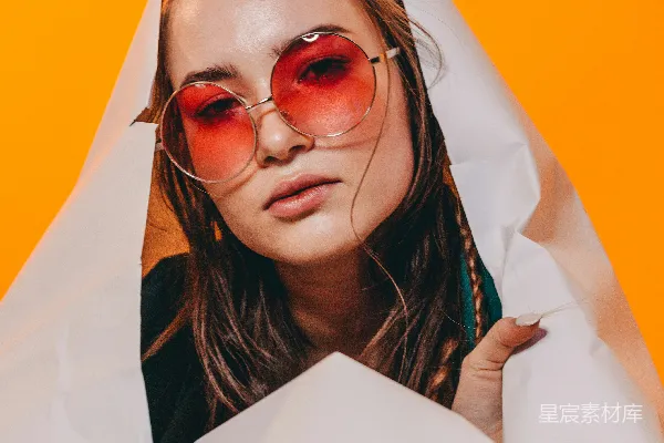 高清摄影 戴白色边框太阳镜的女人