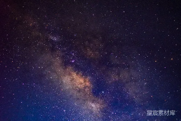 夜空中的星星和银河