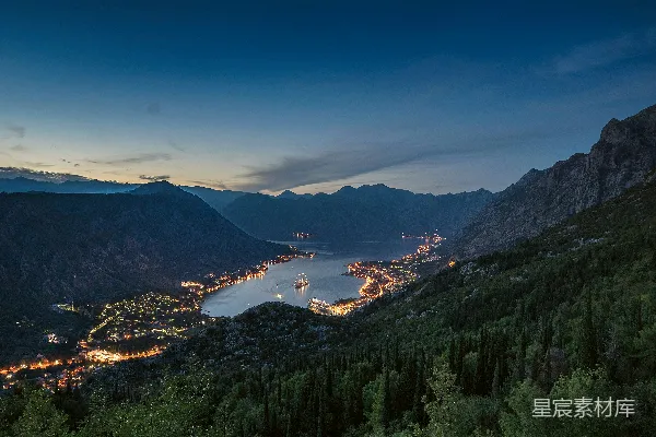 高清摄影 白天的绿树和青山