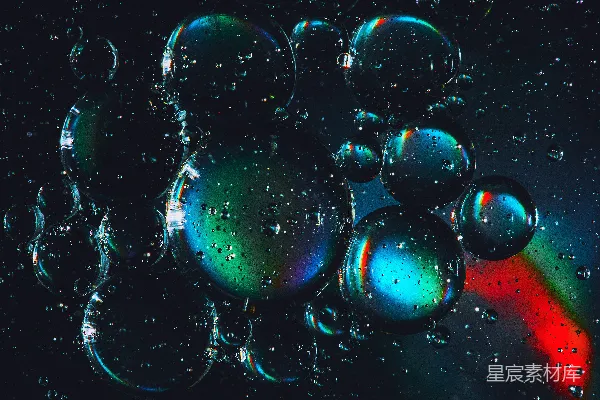 高清摄影 玻璃板上的水滴