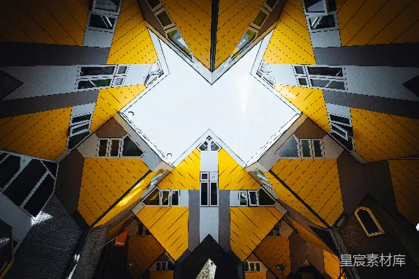黄色和灰色的几何建筑