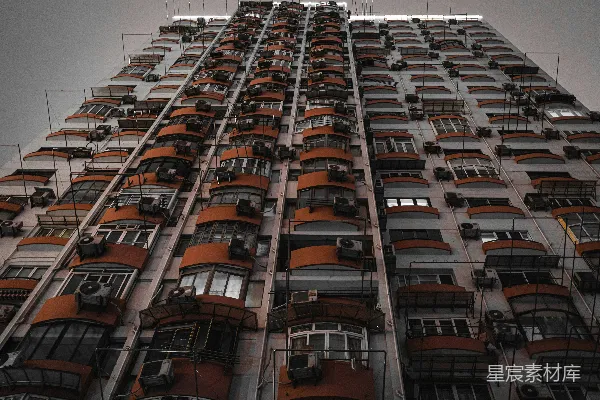 有众多阳台的建筑物