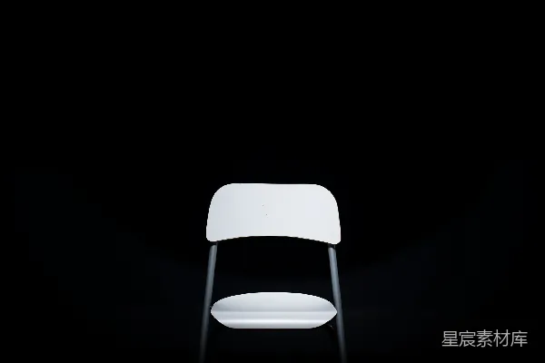 高清摄影 白色和灰色金属无扶手椅