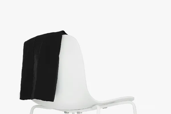 高清摄影 白金属扶手椅与白色背景