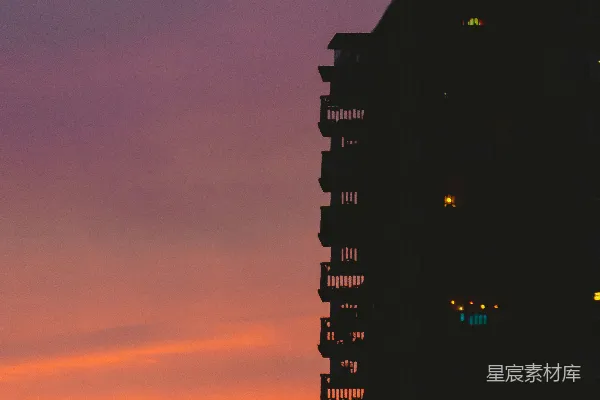 高清摄影 建筑物在夕阳下形成的剪影