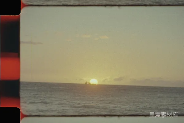 高清摄影 夕阳西下，海面的景象