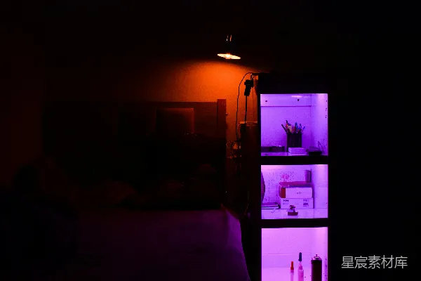 黑色平板电视已关闭