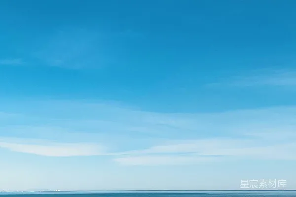 蓝海蓝天之日间景色