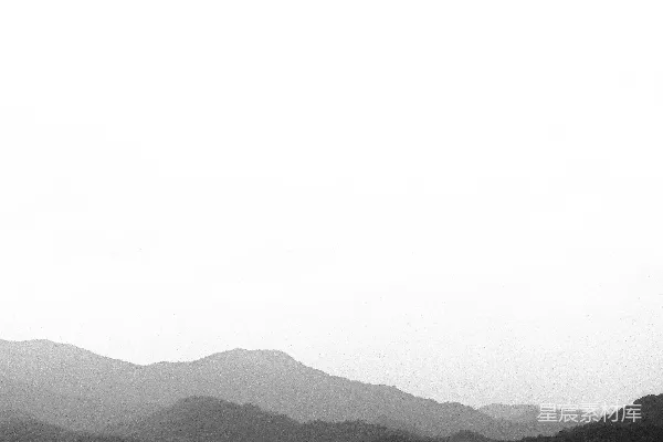 高清摄影 一片被群山环绕的水域