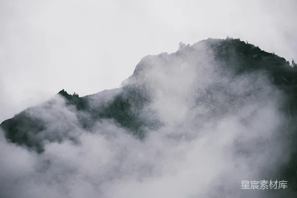 山上的云雾