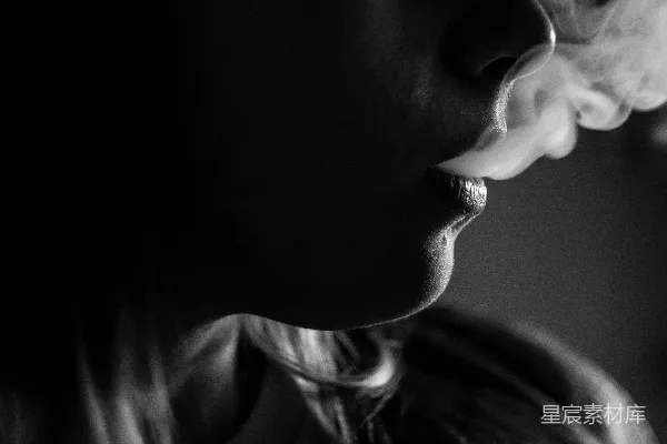 高清摄影 黑白色调的女性面部照片