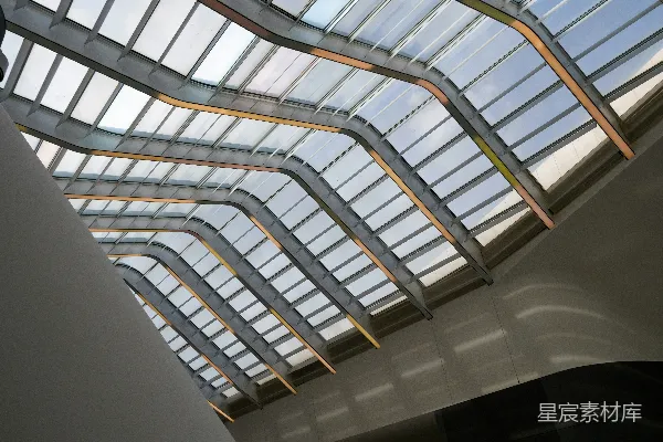 高清摄影 一座有许多窗户的建筑