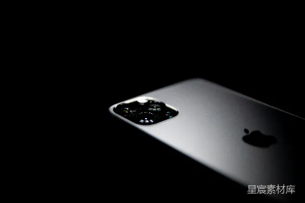黑色的iPhone 11 Pro Max