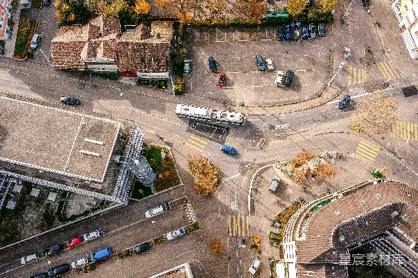 高清摄影 日间道路上的车辆空中俯瞰图