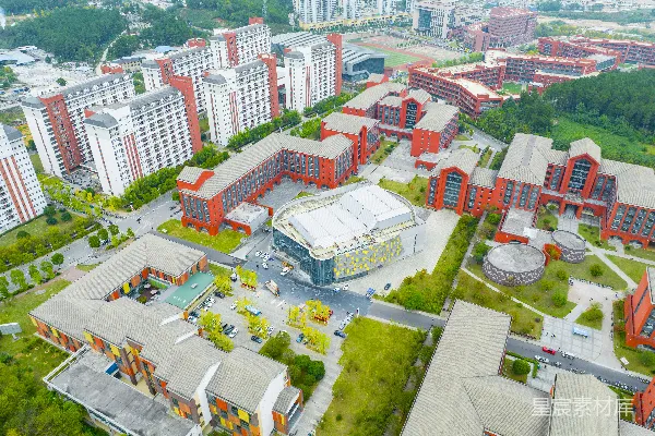 高清摄影 一个城市航拍视角，有许多建筑物。